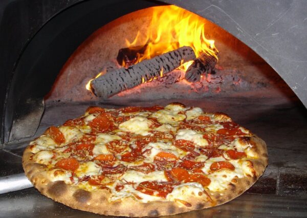 Pizza-a-la-lena-1.jpg